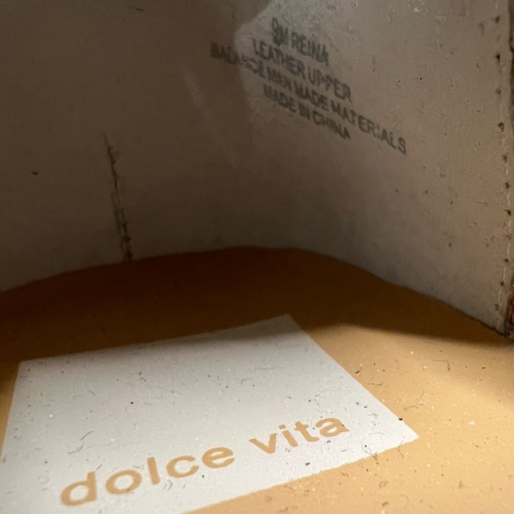 Dolce Vita flats size 9M | grey leather barely worn - Picture 2 of 4